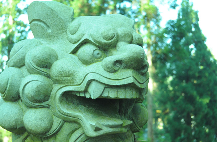 八幡神社の狛犬