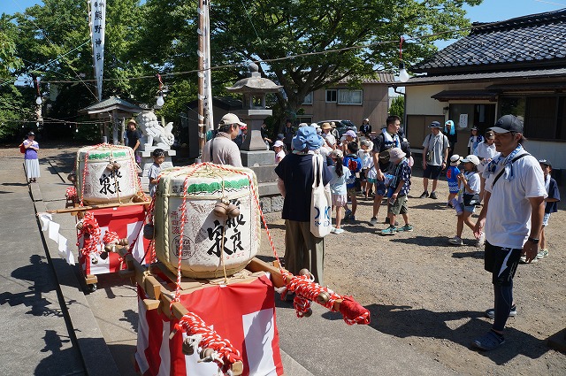 写真：神社祭典の様子
