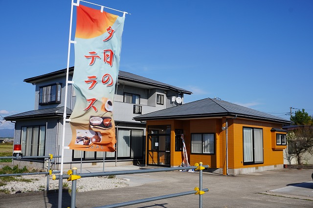 夕陽のテラス外観