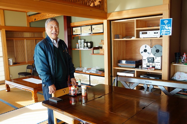 夕陽のテラス内部