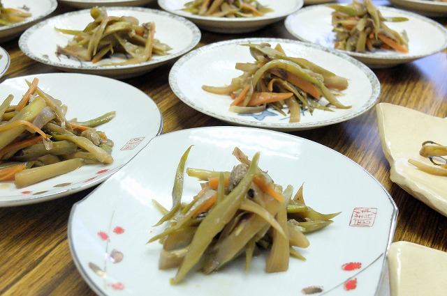 写真：山菜料理