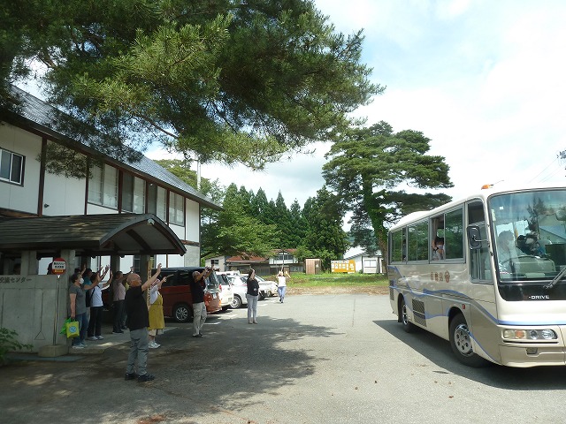 お見送り