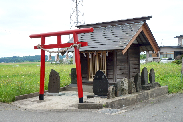 写真：四ツ小屋地区の保食神社