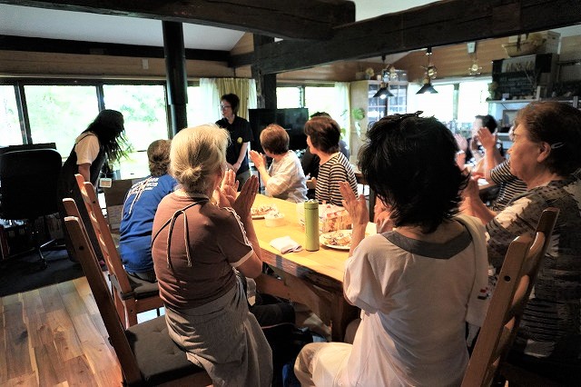 写真：最後のあいさつ