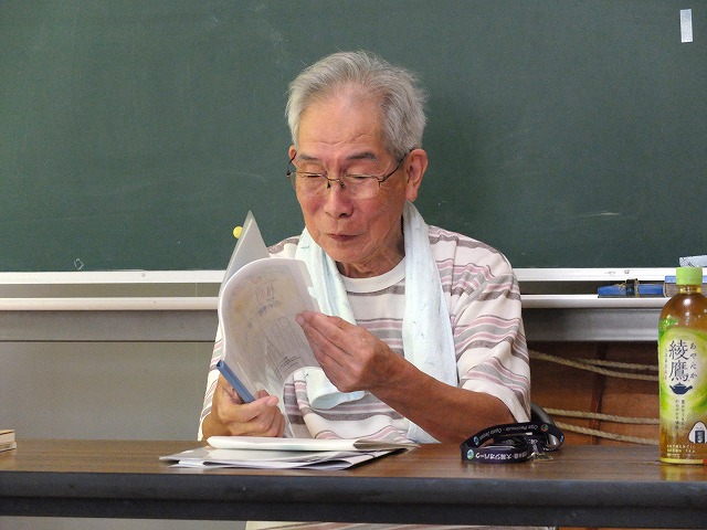 写真:話をしている白石さん