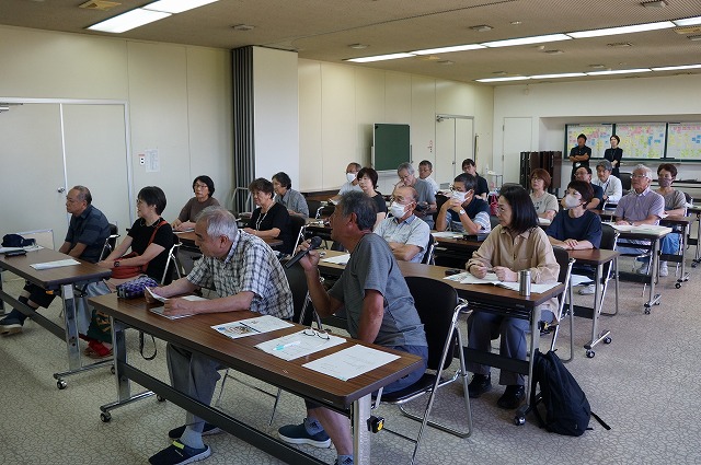 写真：住民説明会の様子