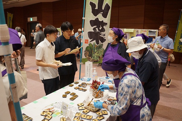 写真：保呂羽ブース