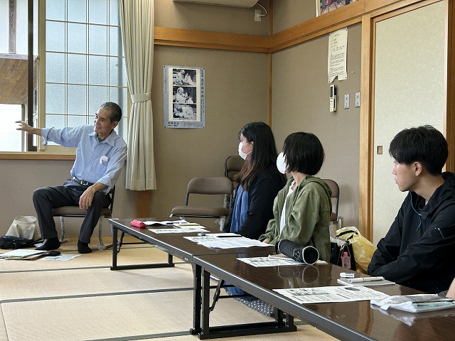 写真：赤田ふれあいスーパー視察の様子