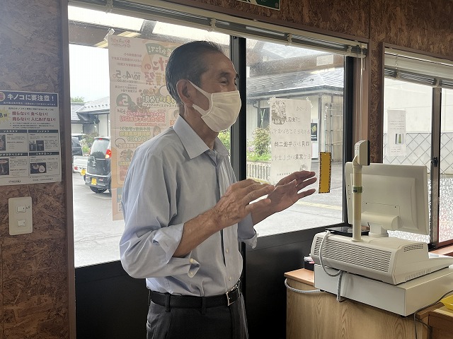 写真：赤田ふれあいスーパー視察の様子