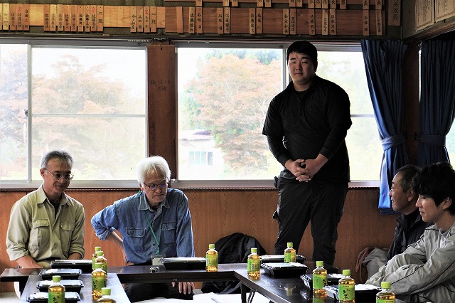写真：学生あいさつ