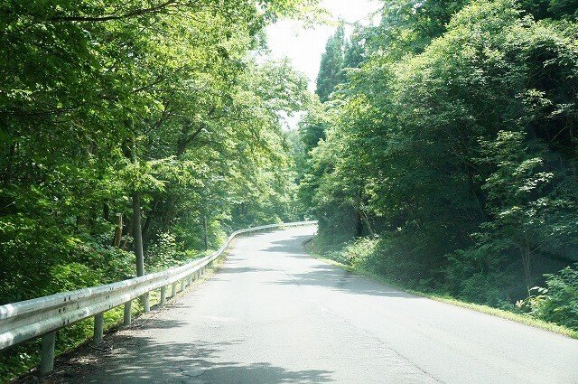 写真：釜ケ台地域へ続く県道２８５号線