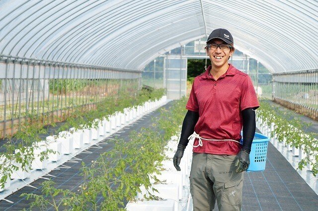 笑顔の佐藤渓輔さん