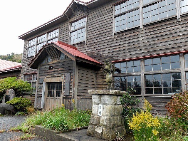 旧加茂青砂小学校