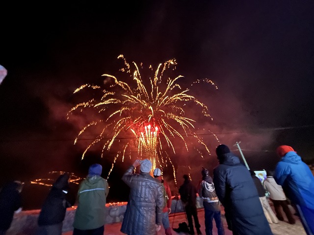画像:フィナーレの打ち上げ花火