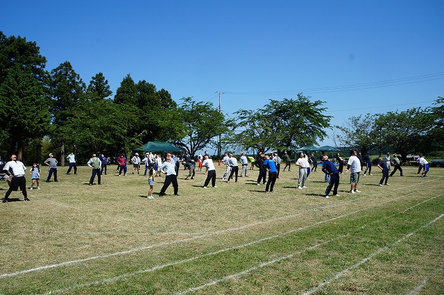 写真：ラジオ体操の様子