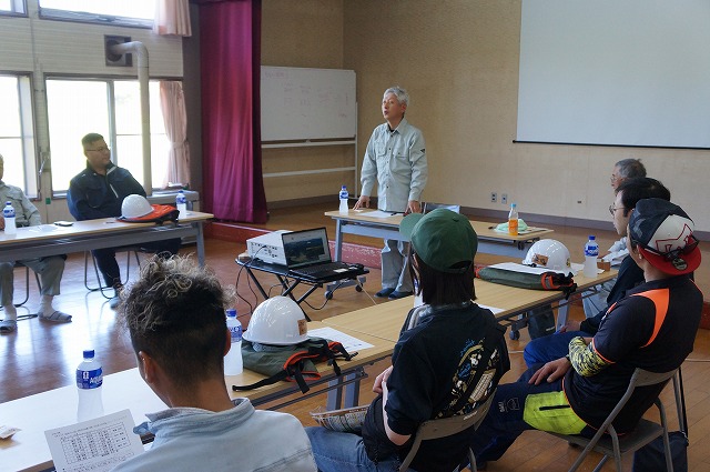写真　あいさつ　自己紹介