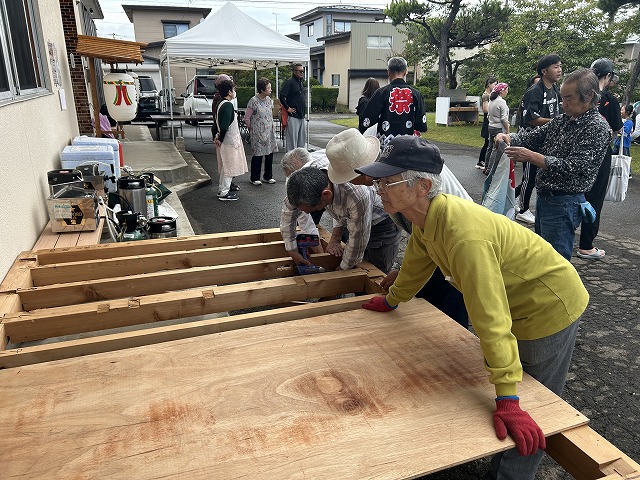 写真　ステージ設営