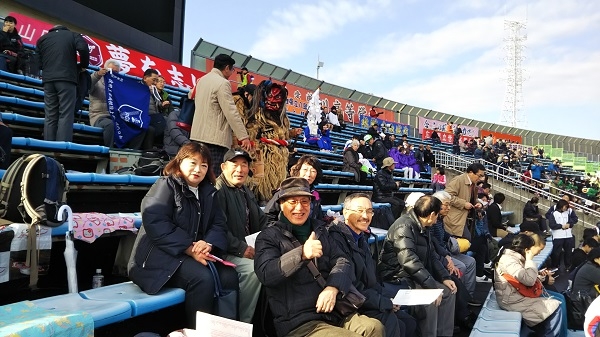 高校駅伝大会 応援しました