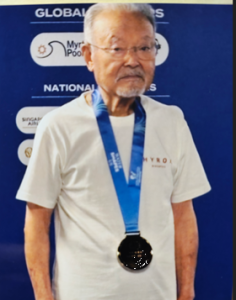 関西美入野会安田さん　マスターズ水泳で金メダル獲得！