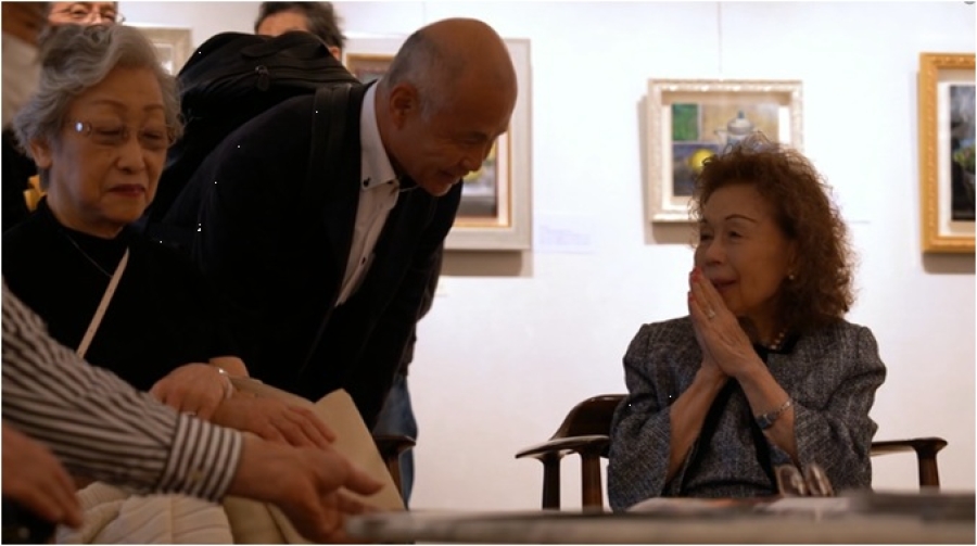 洋画家、芹沢幸子さんが銀座個展のDVDを制作