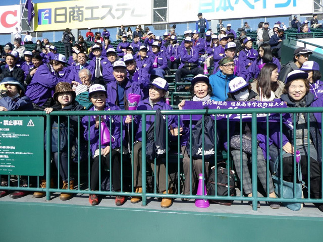 甲子園にて由利工業高校の応援 | 県人会からのお知らせ | 秋田県人会