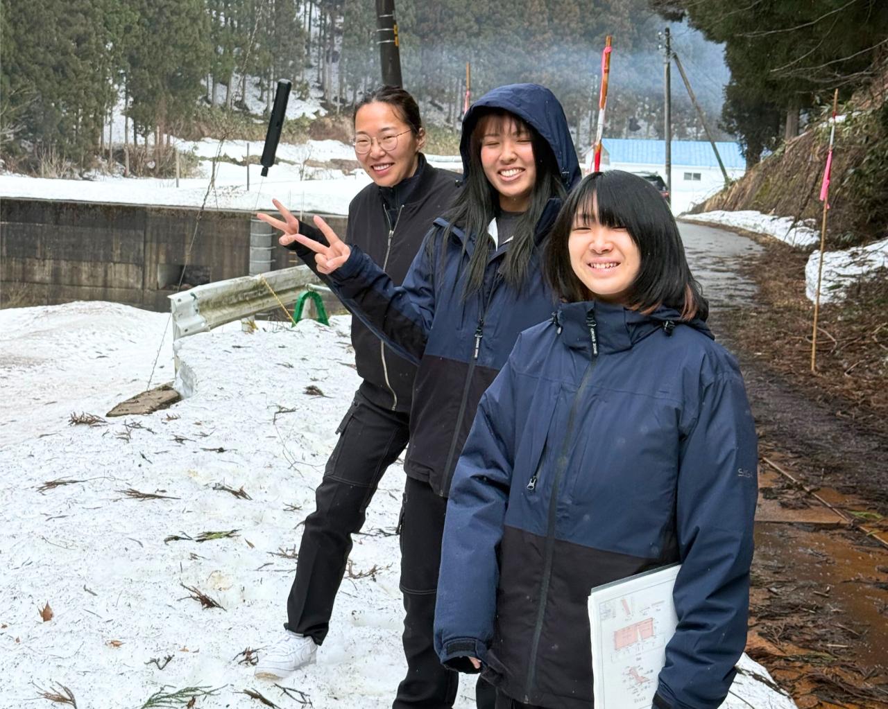 菅組の土木女子3人組
