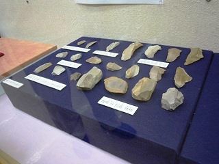 旧石器の数々 （由利本荘市龍門寺茶畑遺跡）